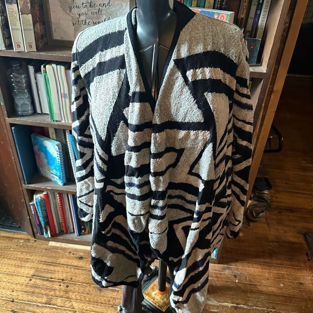 Lucky Brand black & gray abstract artsy southwest drape sweater